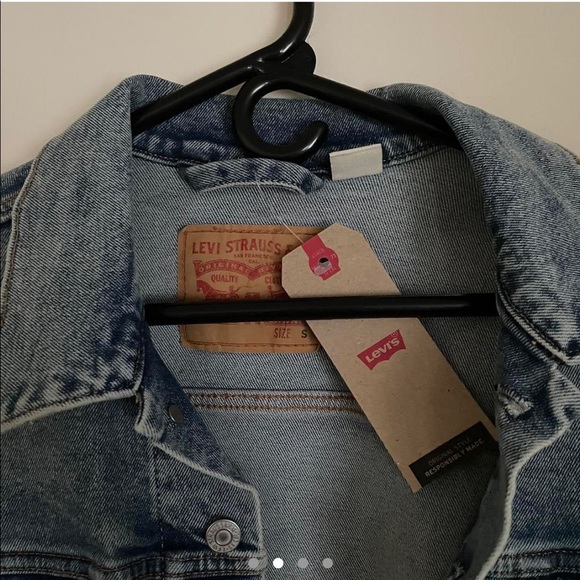 Levi’s Denim Jacket - Picture 4 of 4